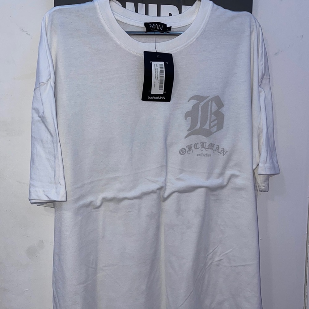Oversized White tee
